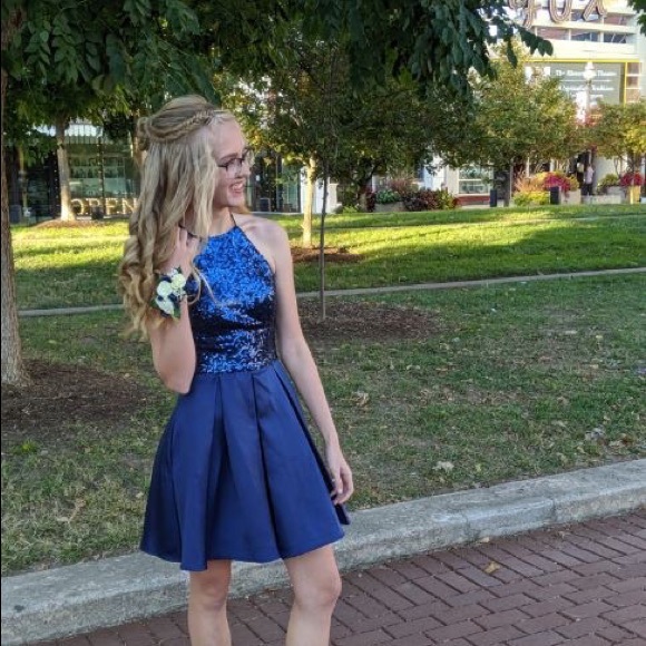 Meet your Posher, Brooke - Picture 1 of 1